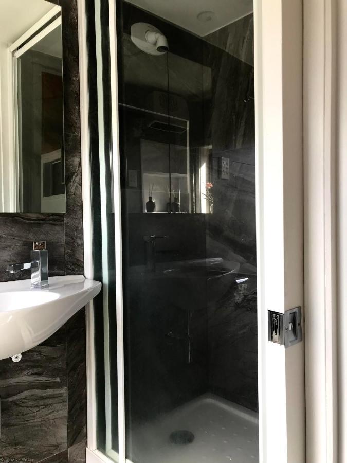 奥克兰 Onehunga Garden Tinyhouse With Parking酒店 外观 照片